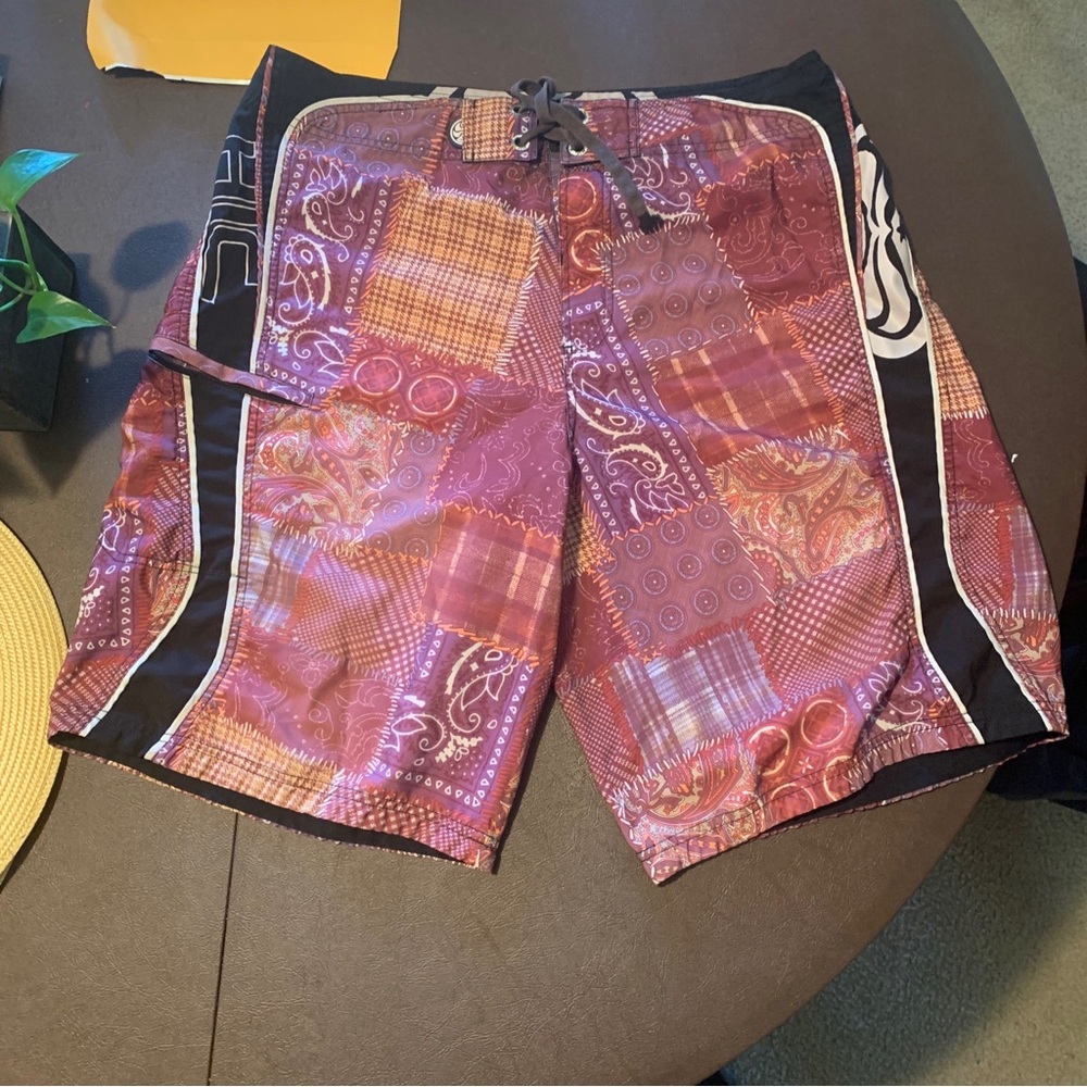 Hawaiian Island Creations (HIC) Size 36x11 Stretch Boardshorts